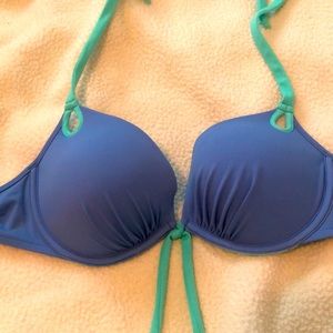 Victoria Secret swim top💙 TOP IS PERFECT 😍 PRICE IS FIRM💕💕💕💕
